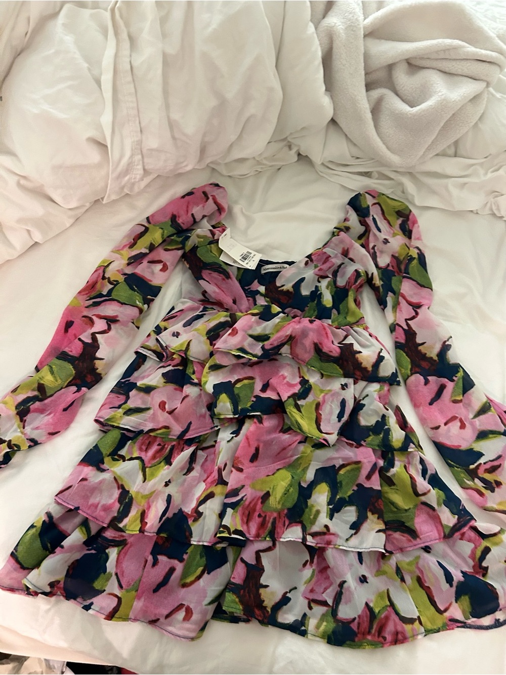 Abercrombie & Fitch Pink Floral Tiered Long-Sleeve Dress ( never worn)